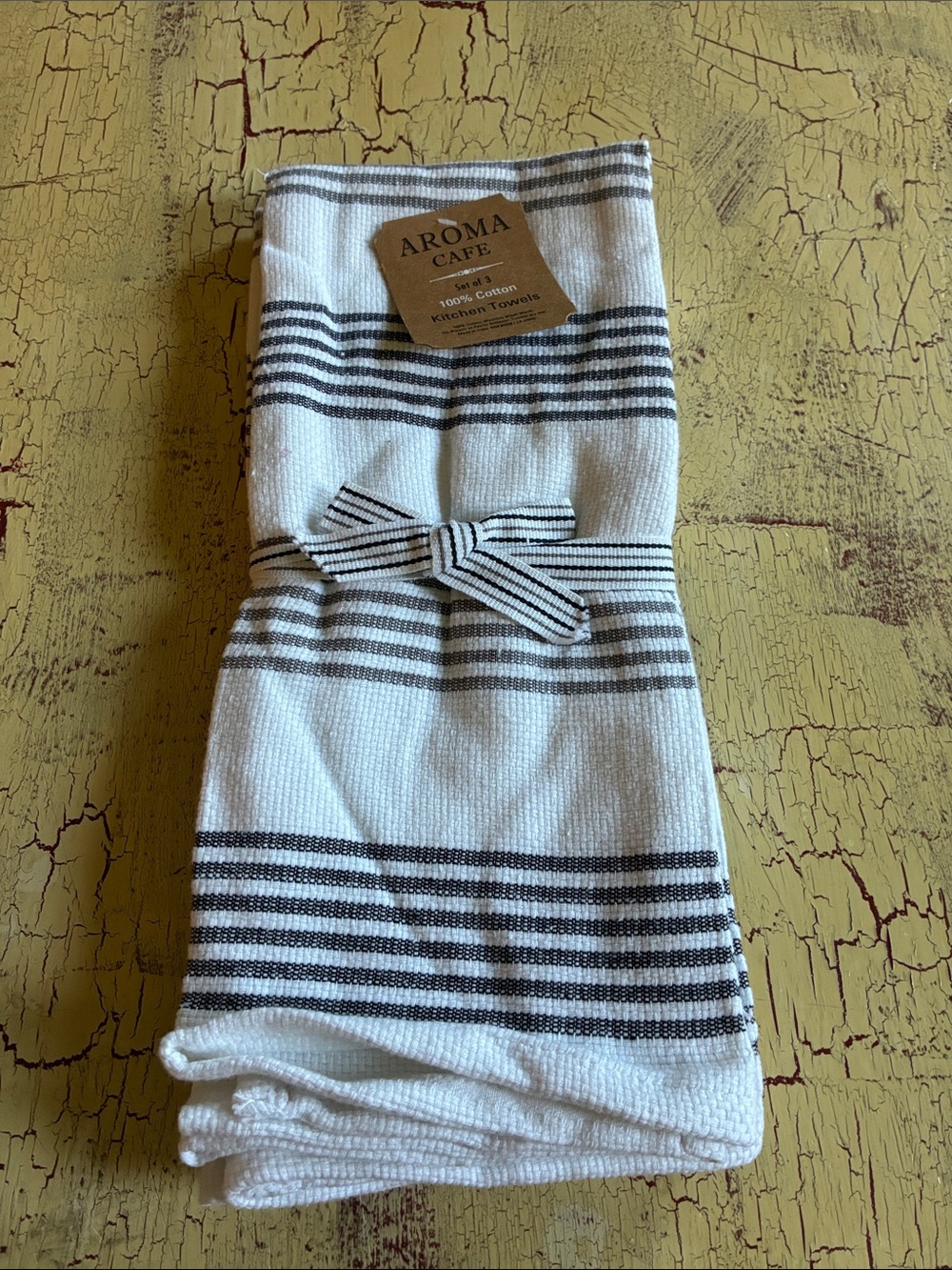 Aroma Cafe White and Black Striped Cotton Kitchen Towels
